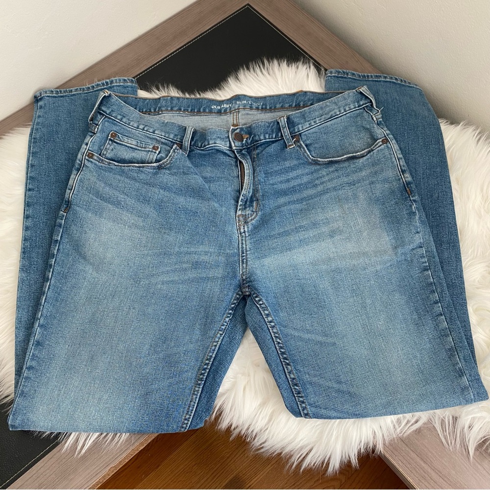 Old Navy men’s Light Blue wash Straight Leg Jeans size 38